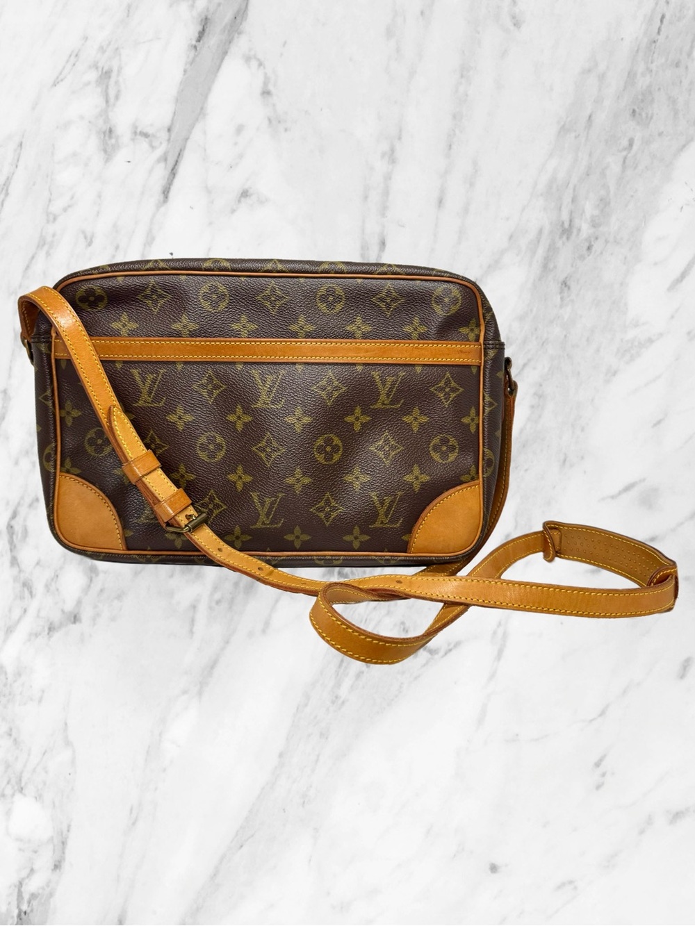 Louis Vuitton Trocadero 30